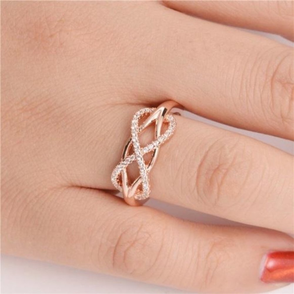 New 18K Rose Gold Infinity Cross Knot Ring, cute Ring, shiny Ring. - Picture 2 of 5